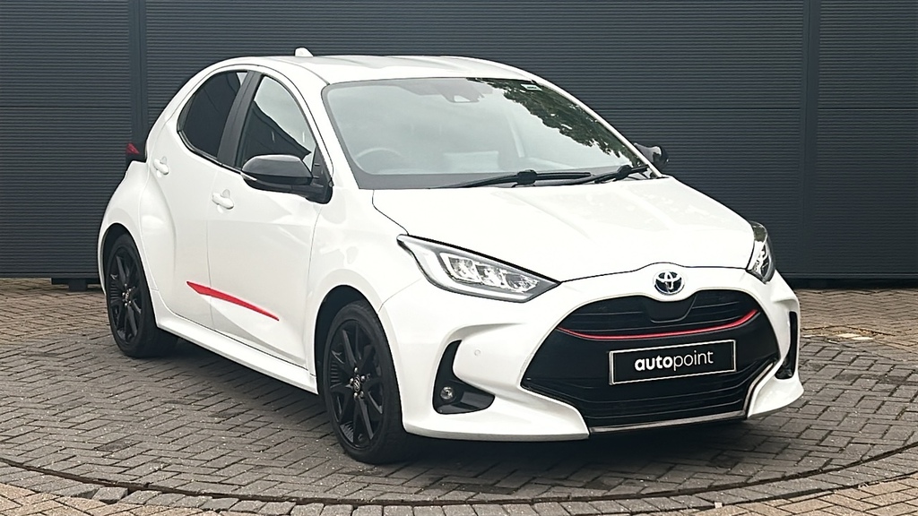 Toyota Yaris 1.5 Hybrid Dynamic Cvt 116 Ps White
