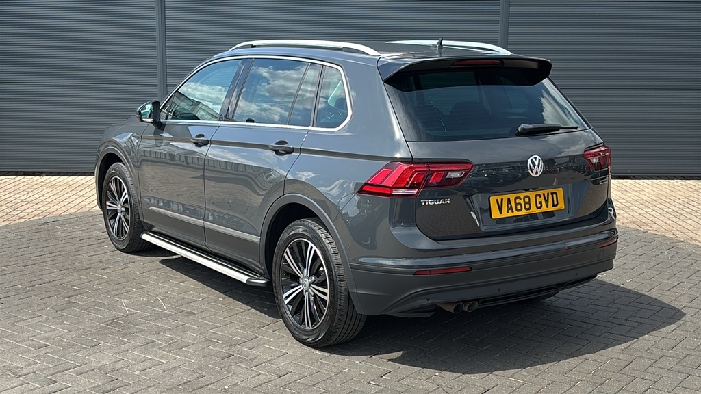 Volkswagen Tiguan 2.0 Tdi 150 4Motion Match 150 Ps Grey #3