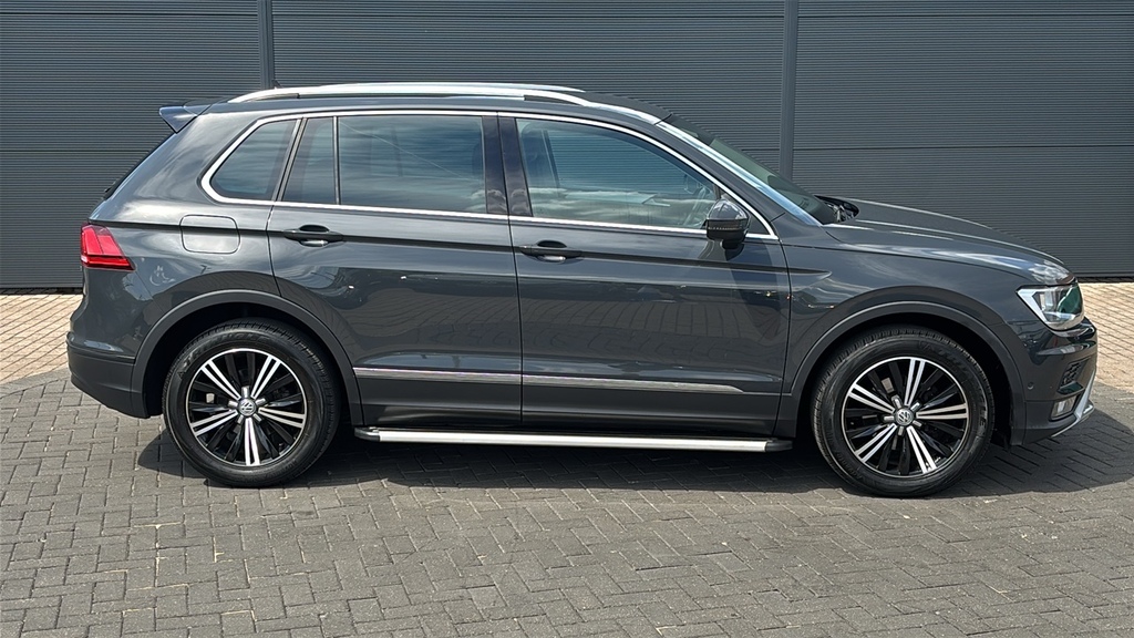 Volkswagen Tiguan 2.0 Tdi 150 4Motion Match 150 Ps Grey #4