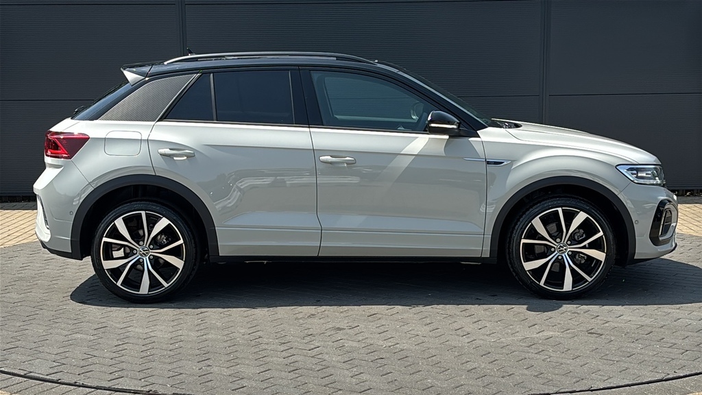 Volkswagen T-Roc 1.5 Tsi Black Edition Plus Dsg 150 Ps Grey #4