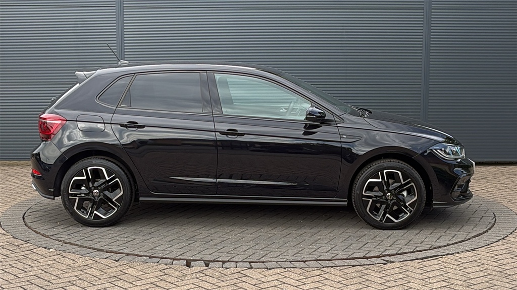 Volkswagen Polo 1.0 Tsi 115 Black Edition Dsg 0 Ps Black #4