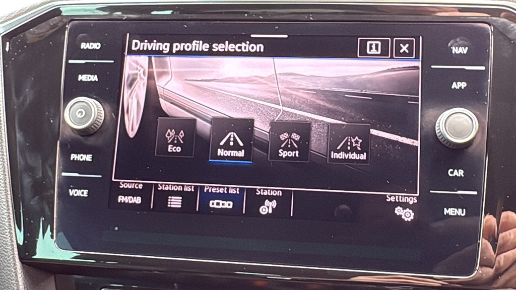 Volkswagen Passat 1.5 Tsi 150Ps Sel Evo Est, Sebring Alloy, Factory Grey #21