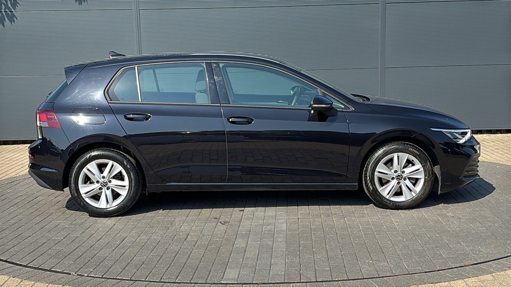 Volkswagen Golf 1.0 Etsi Life Dsg 110 Ps Black #4