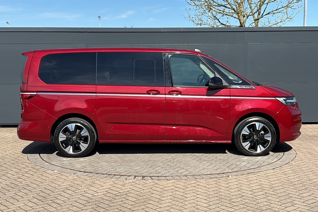 Volkswagen Multivan 2.0 Tdi Style Lwb Dsg 150 Ps Red #4