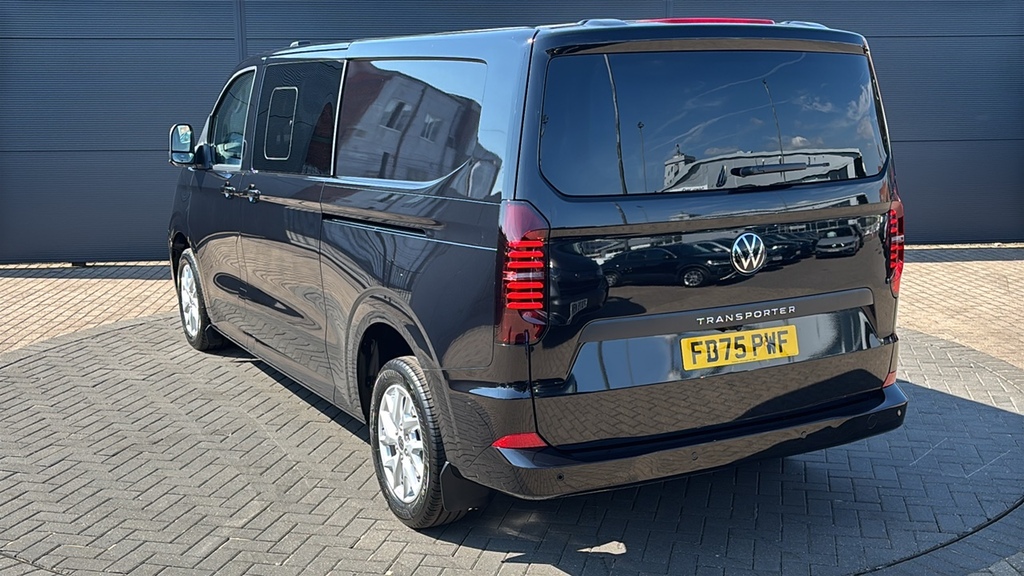 Volkswagen Transporter 2.0 Tdi 150 Commerce Pro Kombi Van 0 Ps Black #4
