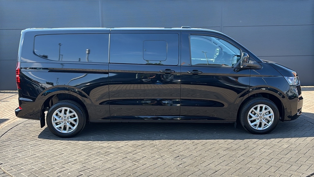 Volkswagen Transporter 2.0 Tdi 150 Commerce Pro Kombi Van 0 Ps Black #5