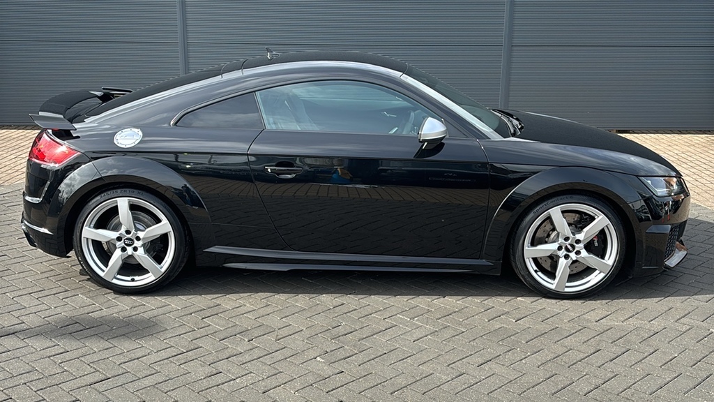 Audi TT RS Tt Rs Tfsi Quattro S Tronic 400 Ps Black #4