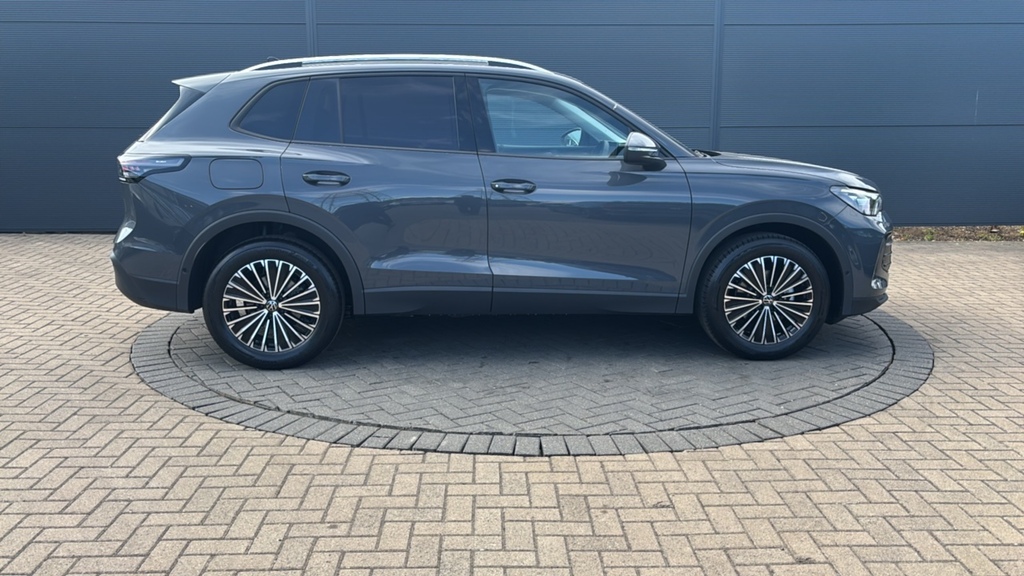 Volkswagen Tiguan 1.5 Etsi 150 Match Dsg 150 Ps Grey #4