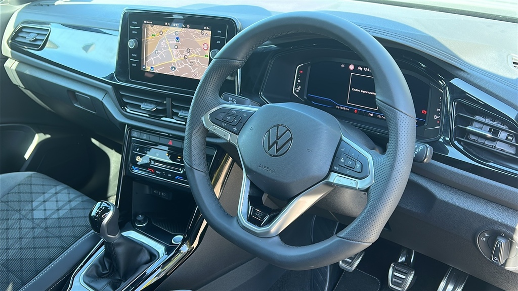 Volkswagen T-Roc 1.5 Tsi Black Edition Plus 150 Ps Black #6