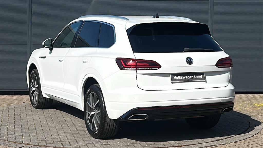 Volkswagen Touareg 3.0 V6 Tdi 4Motion R-line Tip 286 Ps White #3