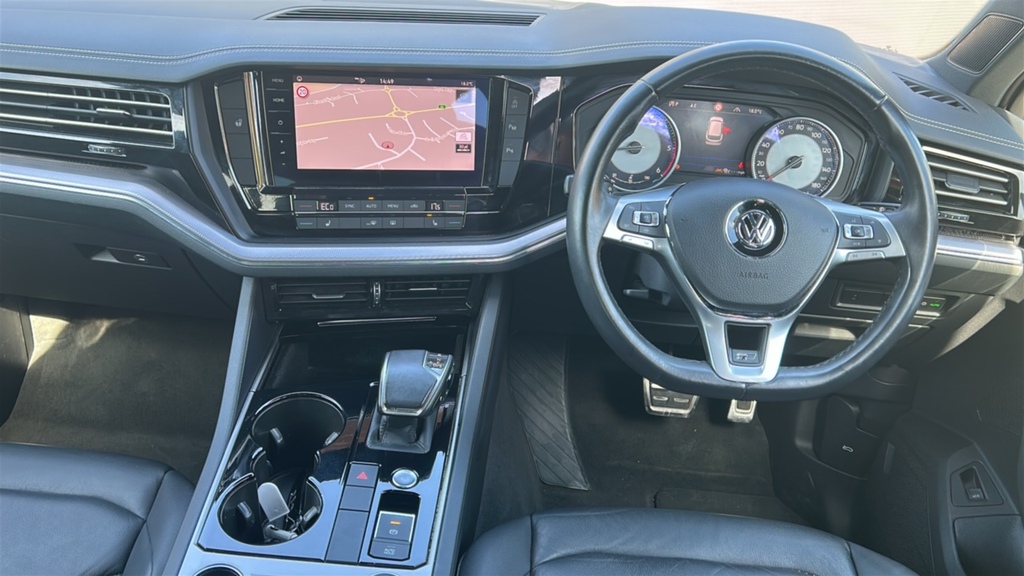 Volkswagen Touareg 3.0 Tdi V6 R-line Tech Suv Tiptronic 4M Black #10