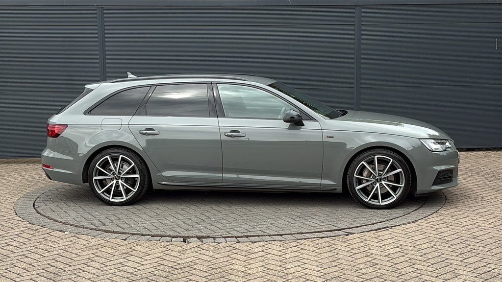 Audi A4 2.0 Tdi 190 Quattro Black Edition S Tronic 19 Grey #4
