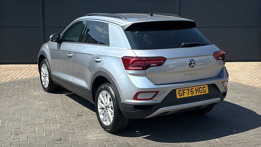 Volkswagen T-Roc 1.5 Tsi Match Dsg 150 Ps Silver #3