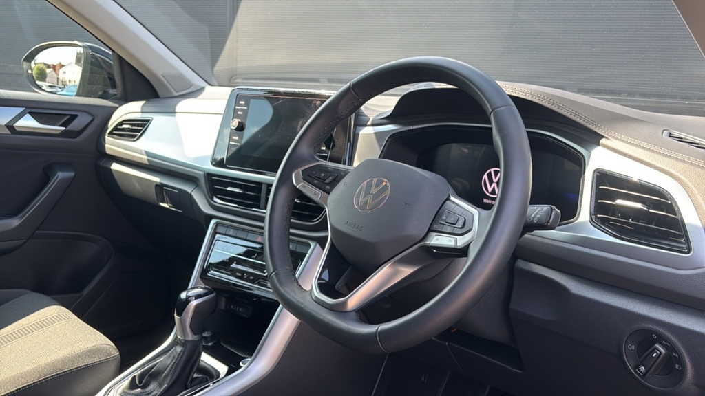 Volkswagen T-Roc 1.5 Tsi Match Dsg 150 Ps Black #6