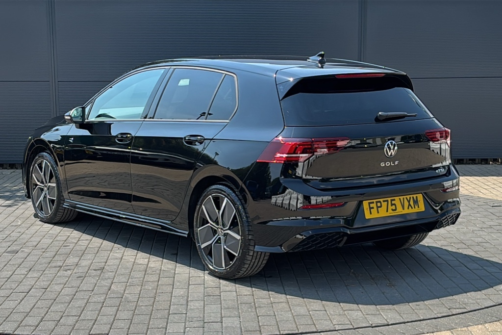 Volkswagen Golf 1.5 Etsi 150 R-line Dsg 150 Ps Black #3