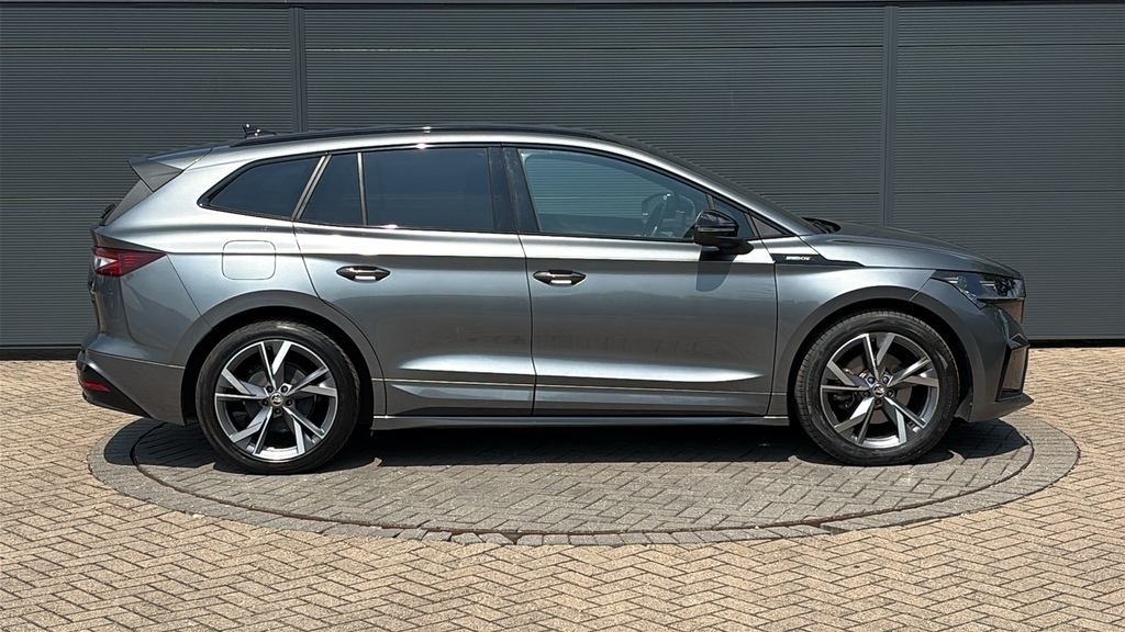 Skoda ENYAQ 150Kw 80 Sportline Plus 82Kwh Advanced Grey #4