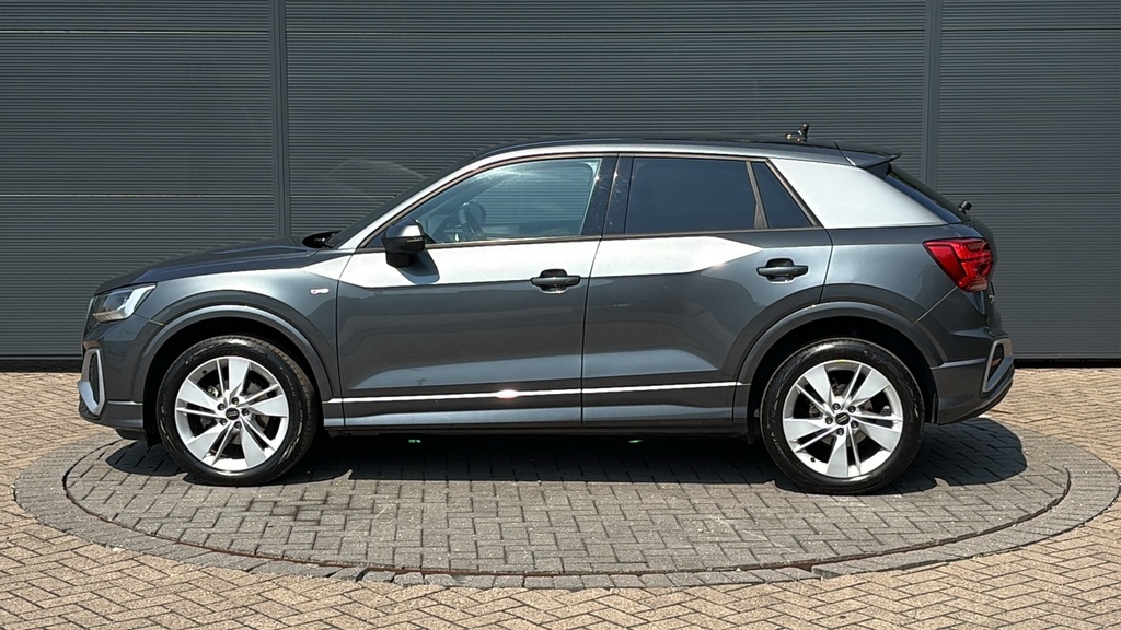 Audi Q2 1.0 Tfsi 30 Sport Suv Euro 6 S YM24JPX Black #13