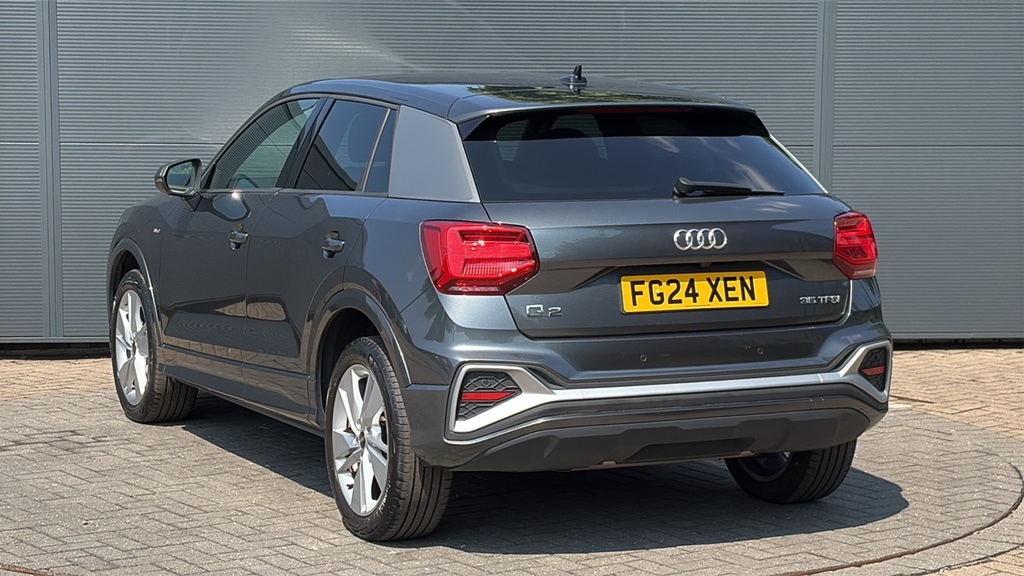 Audi Q2 35 Tfsi S Line S Tronic 0 Ps Grey #3