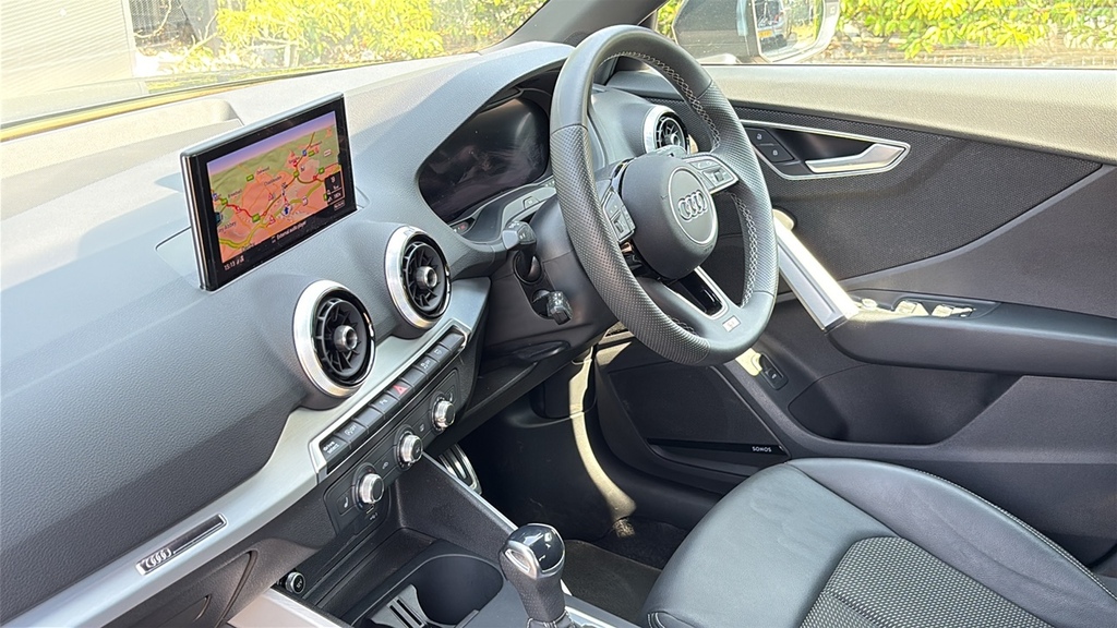 Audi Q2 35 Tfsi S Line S Tronic 0 Ps Grey #2