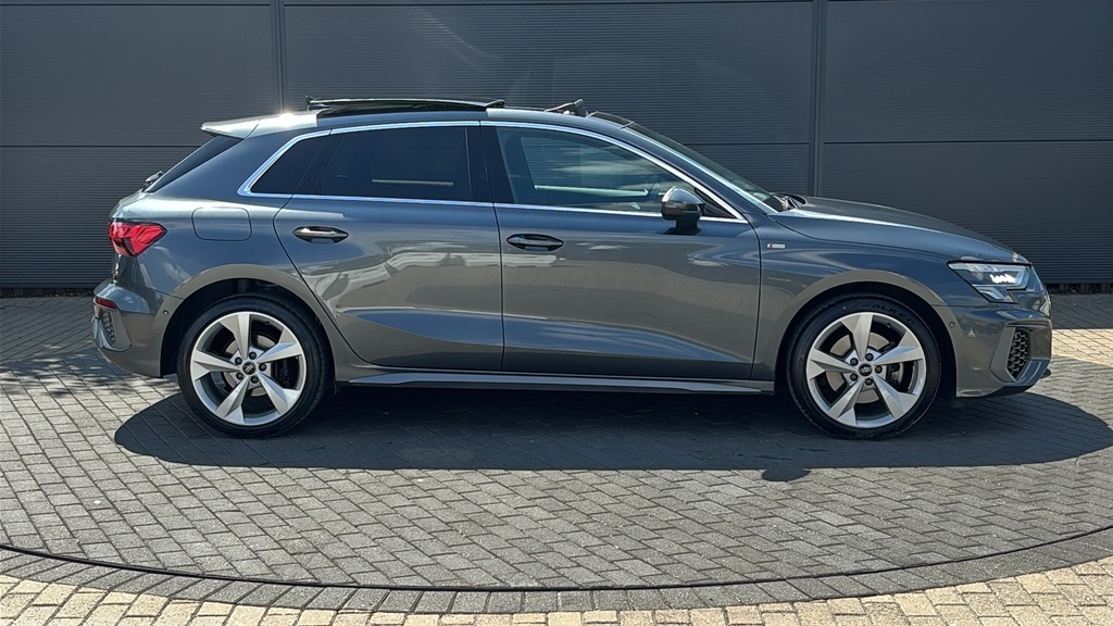 Audi A3 35 Tfsi S Line Comfortsound 150 Ps Grey #4
