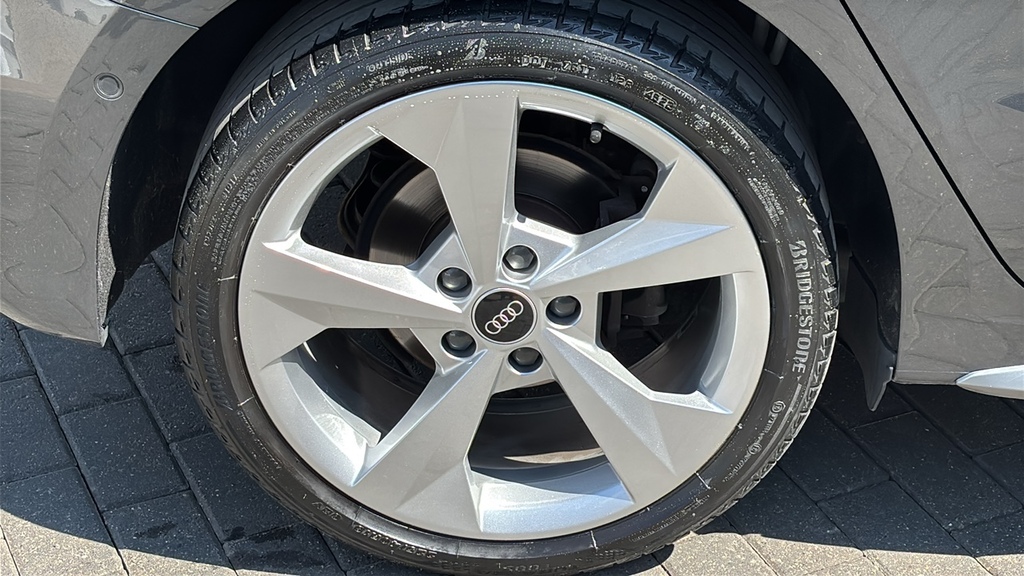 Audi A3 35 Tfsi S Line Comfortsound 150 Ps Grey #5