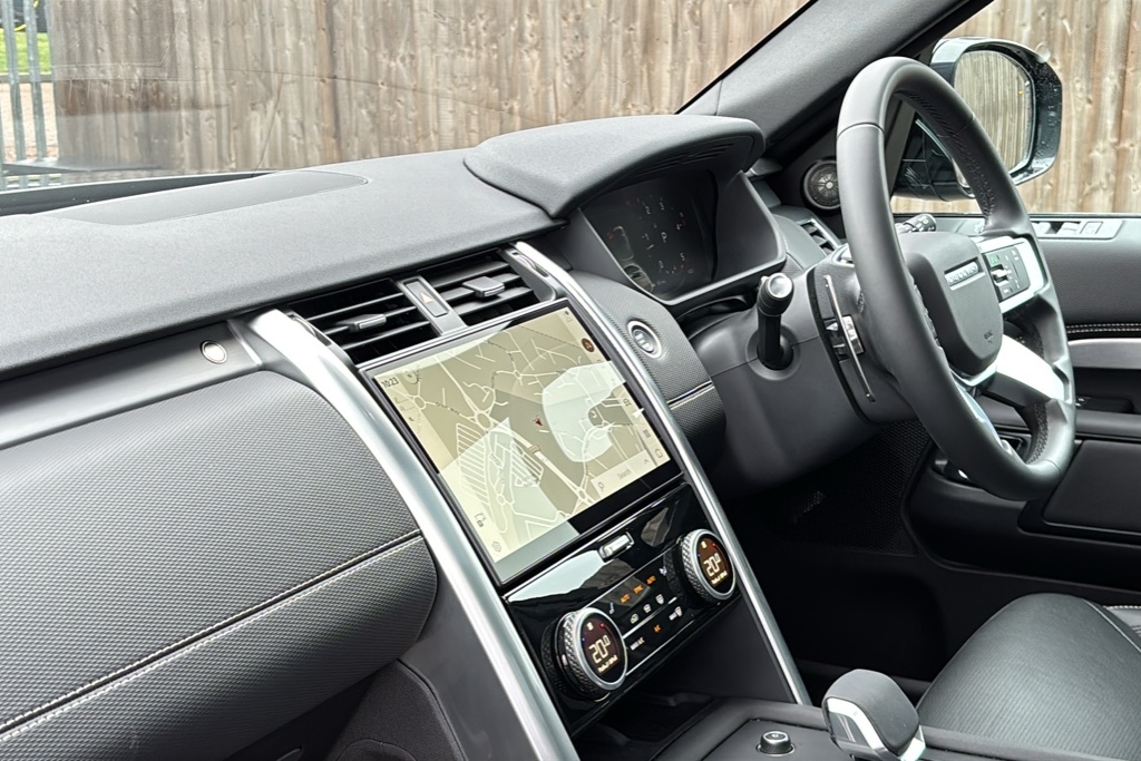 Land Rover Discovery 3.0 D300 Dynamic Se 0 Ps Grey #2