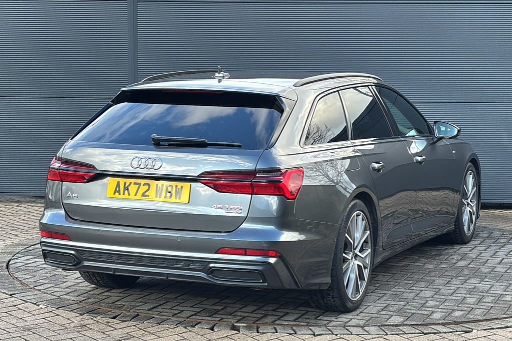 Audi A6 2022 2.0 Tfsi 40 Sport Estate S Tronic White #14