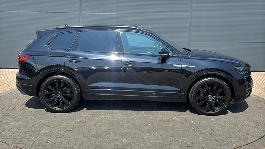 Volkswagen Touareg 3.0 V6 Tdi 4Motion Black Edition Tip 0 P Black #4