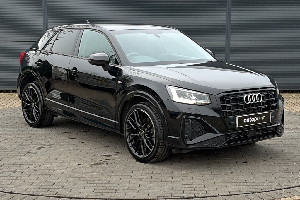 Audi Q2 35 Tfsi Black Edition S Tronic 150 Ps Black
