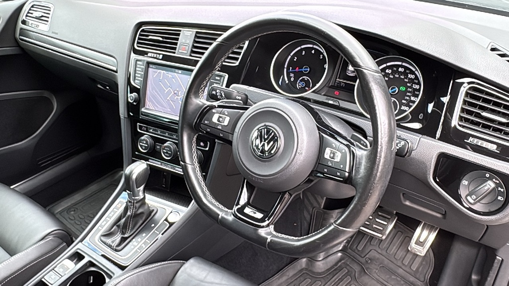 Volkswagen Golf 2.0 Tsi R Dsg 300 Ps Black #6