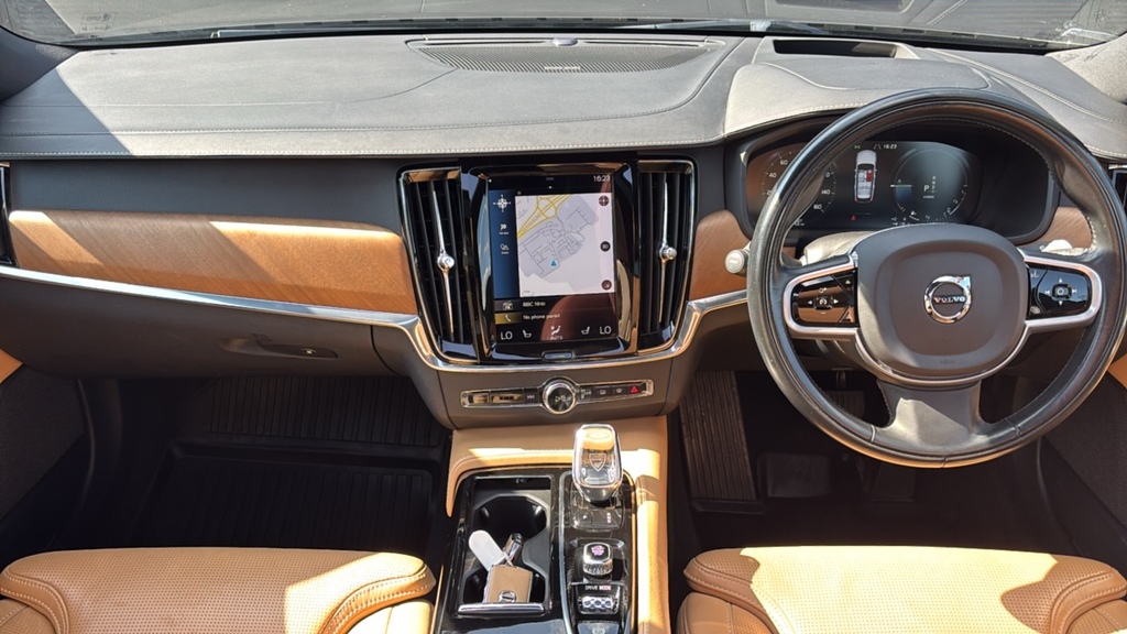 Volvo V90 2.0 T4 Momentum Plus Estate Euro 6 Blue #15