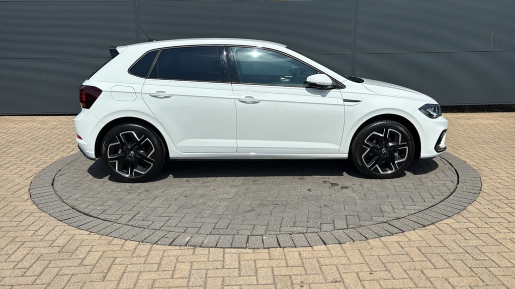 Volkswagen Polo 1.0 Tsi 115 R-line Dsg 115 Ps White #4