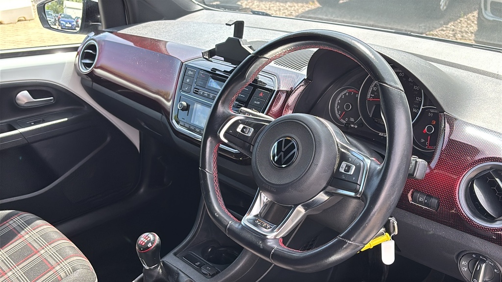 Volkswagen Up 1.0 115Ps Up Gti 115 Ps White #6