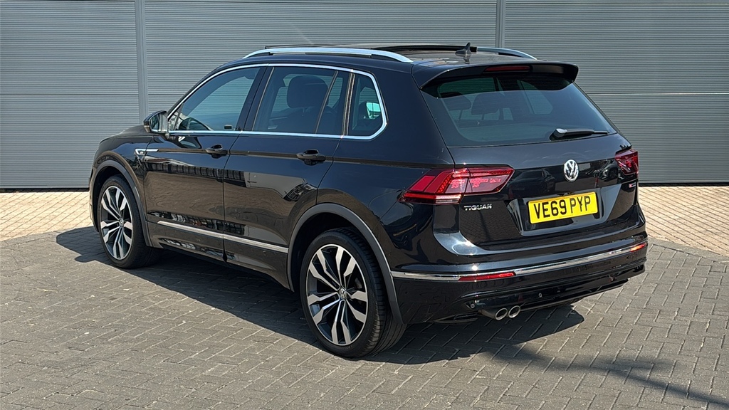 Volkswagen Tiguan 2.0 Tdi 150 R-line Tech Dsg 150 Ps Black #3