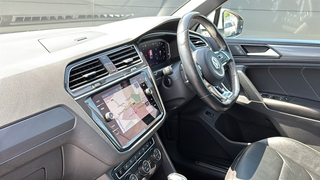 Volkswagen Tiguan 2.0 Tdi 190 4Motion R Line Tech Dsg 190 Ps White #2