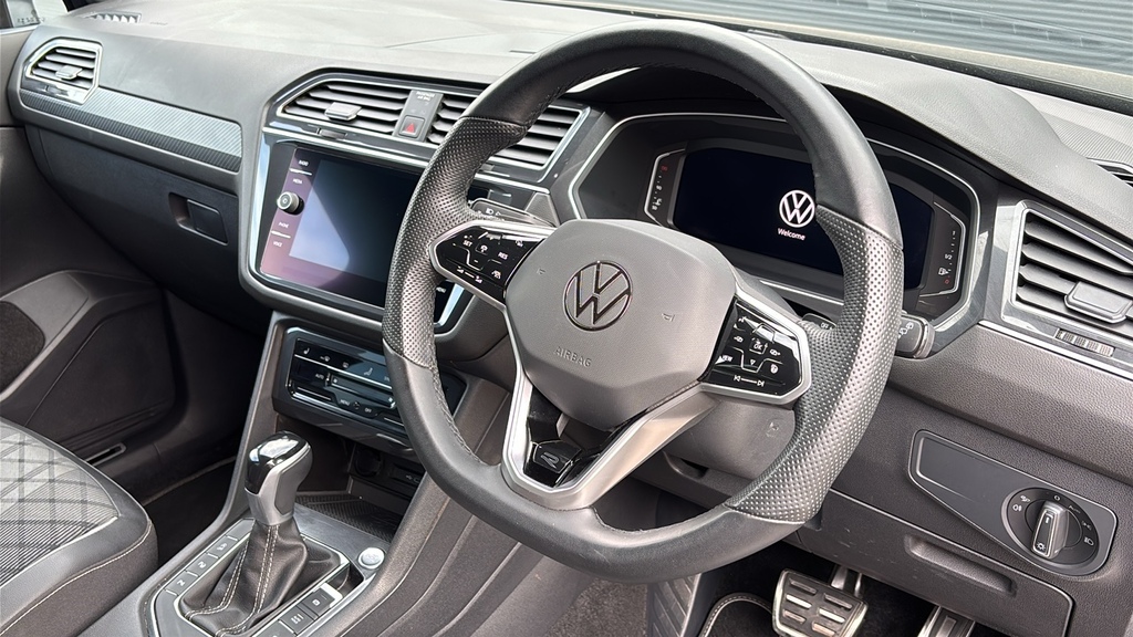 Volkswagen Tiguan Allspace 1.5 Tsi R-line Dsg 0 Ps FD73NCU Black #6