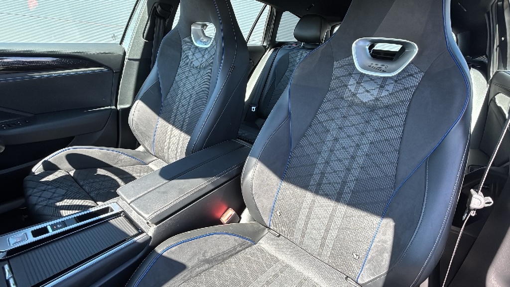 Volkswagen Passat Elegance Grey #13