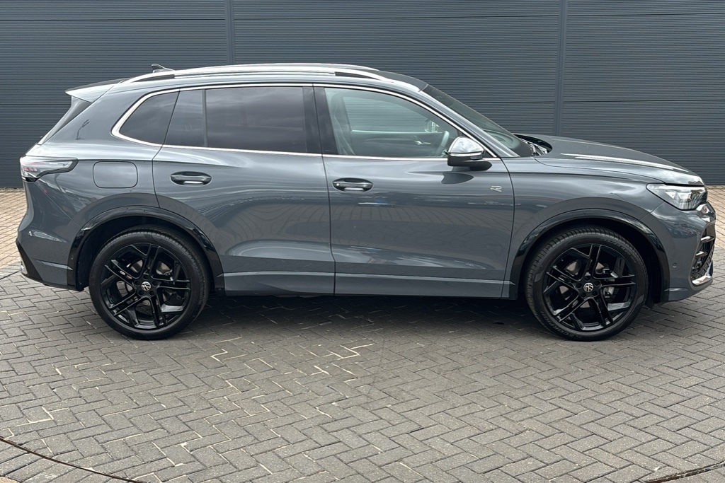 Volkswagen Tiguan 1.5 Etsi 150 R-line Dsg 150 Ps Grey #4