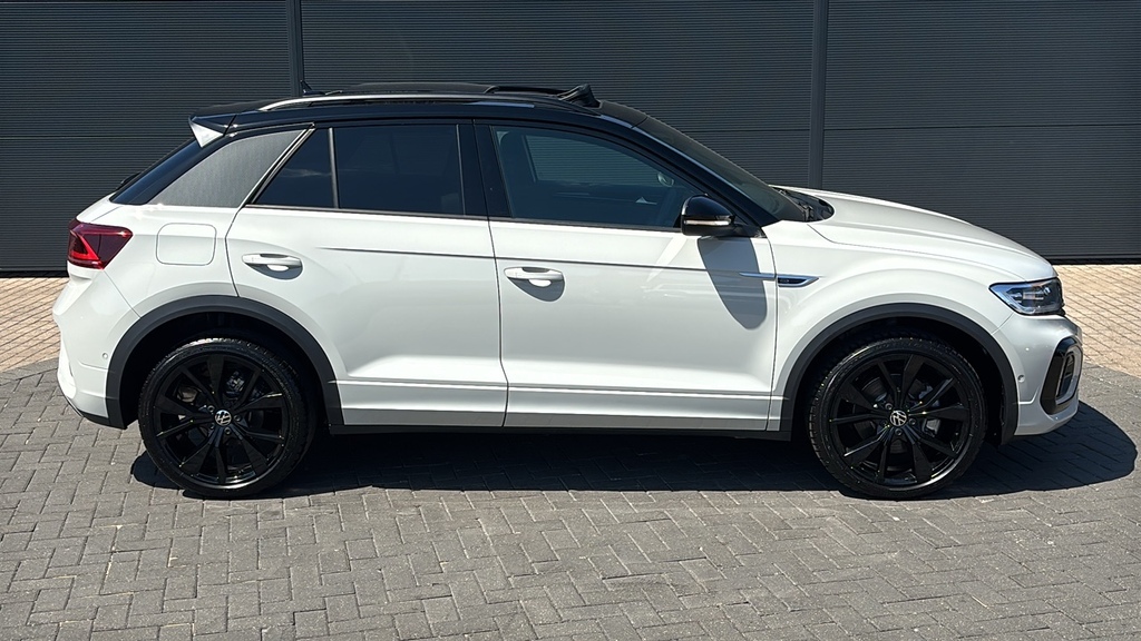 Volkswagen T-Roc 1.5 Tsi Black Edition Plus Dsg 150 Ps Grey #4