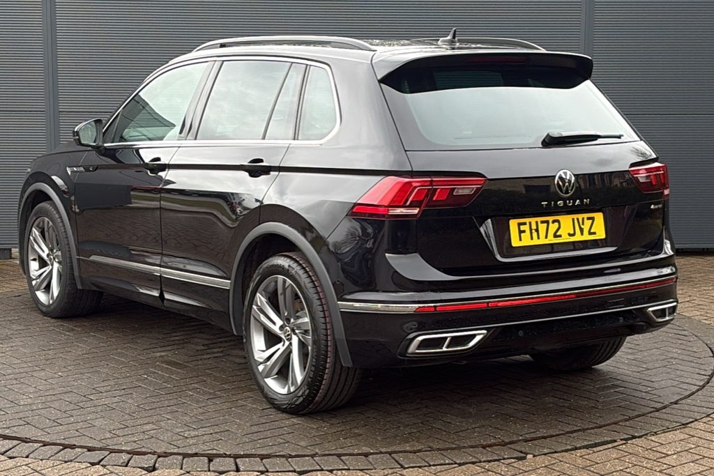 Volkswagen Tiguan 2.0 Tdi 4Motion R-line Edition Dsg 150 Ps FH72JVZ Black #3