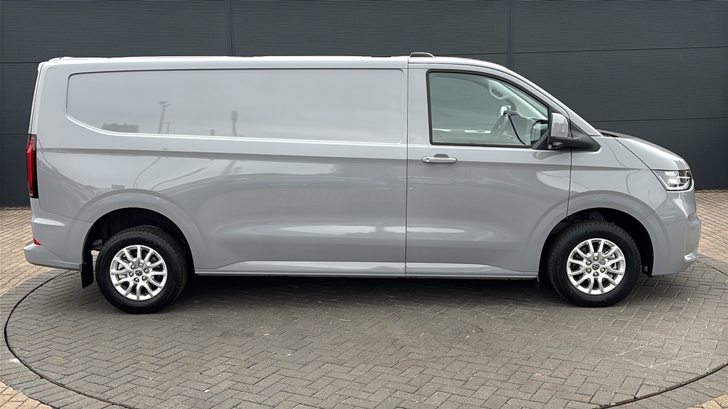 Volkswagen Transporter 2.0 Tdi 150 Commerce Pro Van 4Motion 150 Ps Grey #4