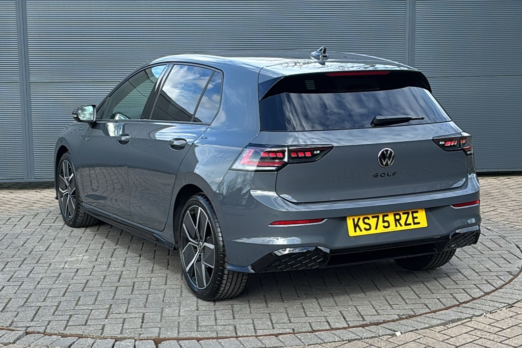 Volkswagen Golf 1.5 Tsi 150 Black Edition 0 Ps Grey #3