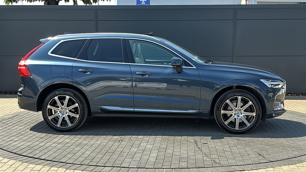 Volvo XC60 2.0 B5p 250 Inscription Pro Awd Geartronic Blue #4