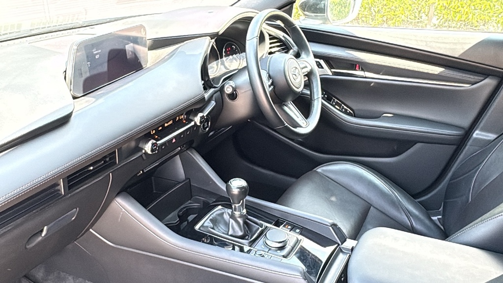 Mazda 3 2.0 Skyactiv G Mhev Gt Sport Tech 122 Ps Black #2
