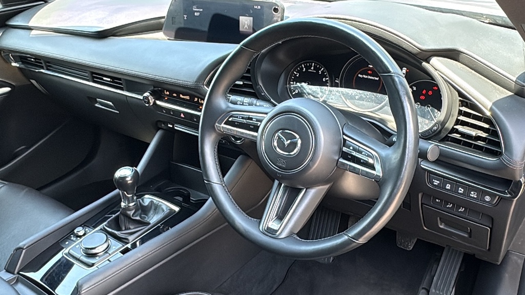 Mazda 3 2.0 Skyactiv G Mhev Gt Sport Tech 122 Ps Black #6