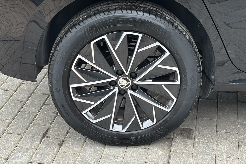 Skoda Kamiq 1.5 Tsi Se Drive 0 Ps Black #5