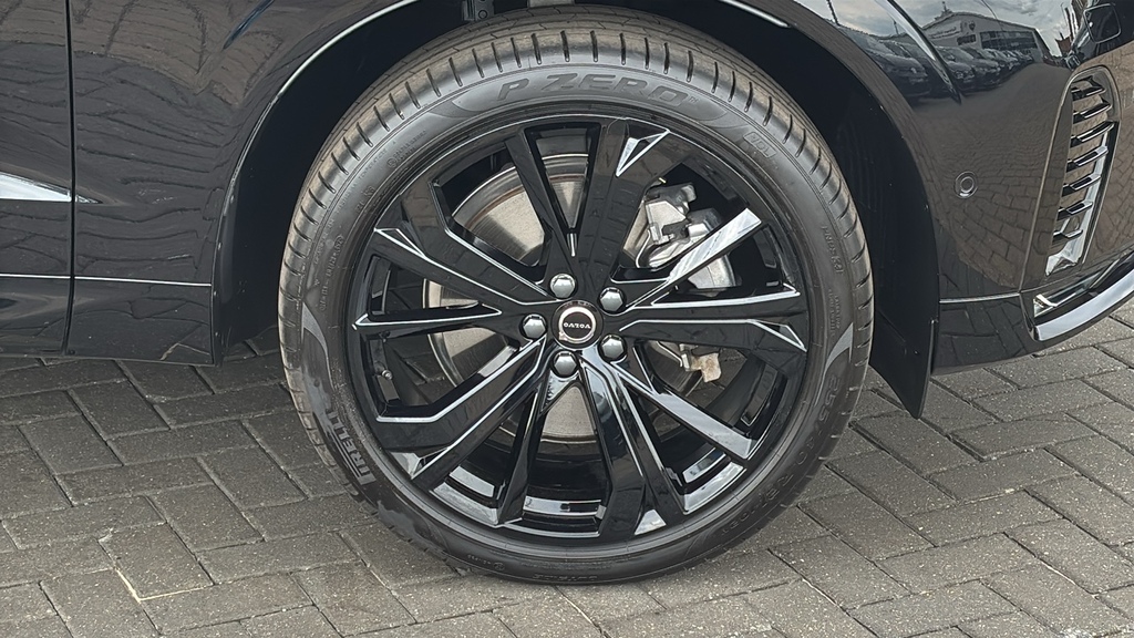 Volvo XC60 2.0 B5p Ultra Black Edition Awd Geartronic 0 Black #5
