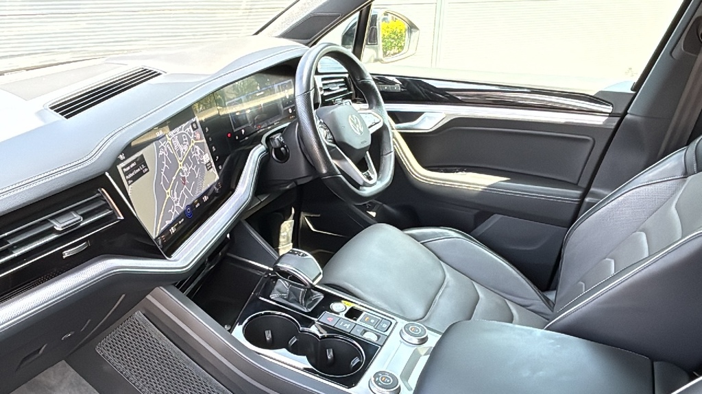 Volkswagen Touareg 3.0 V6 Tdi 4Motion Black Edition Tip 286 FA23LVF Grey #2