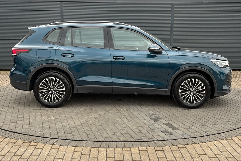 Volkswagen Tiguan 2.0 Tdi Life Dsg 150 Ps FD75UVH Blue #4