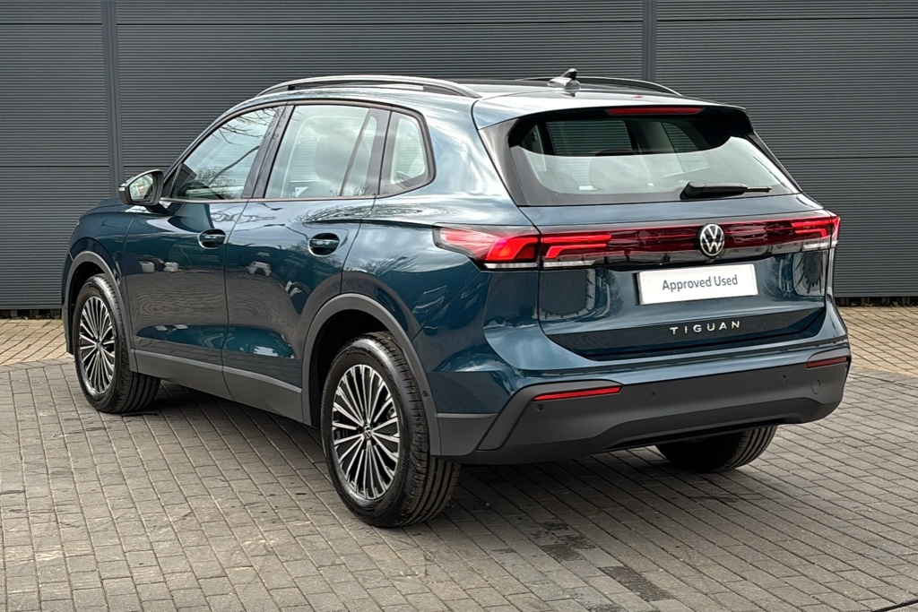 Volkswagen Tiguan 2.0 Tdi Life Dsg 150 Ps FD75UVH Blue #3